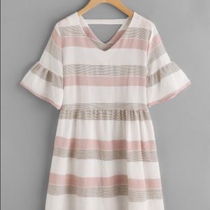M Contrast Striped Double V Fluted Sleeve Dress